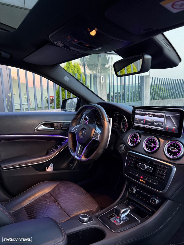 Mercedes-Benz GLA 45 AMG 4Matic 7G-DCT - 12