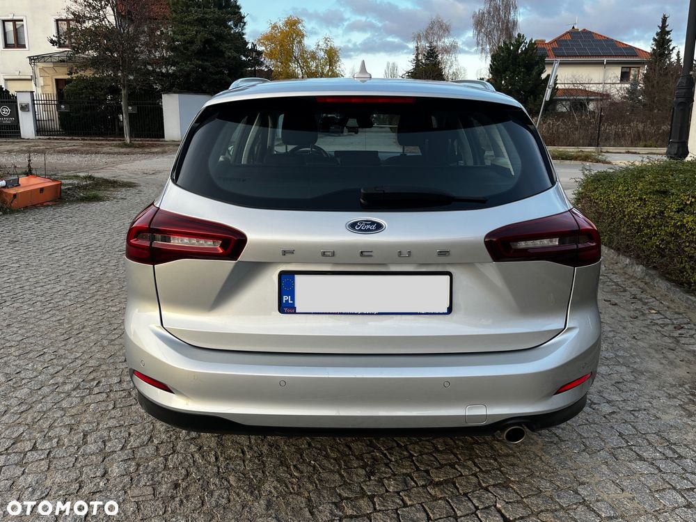 Ford Focus 1.0 EcoBoost Titanium - 4
