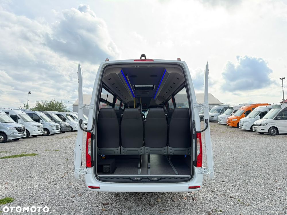 Mercedes-Benz Sprinter 517 - 5