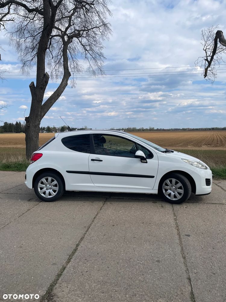 Peugeot 207 1.4 HDi Presence - 5