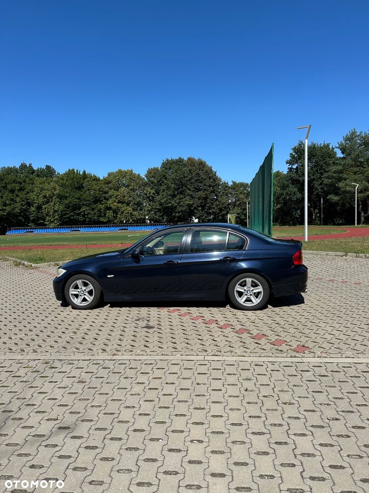 BMW Seria 3 318i Edition Lifestyle - 28
