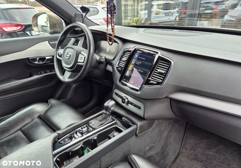 Volvo XC 90 - 16