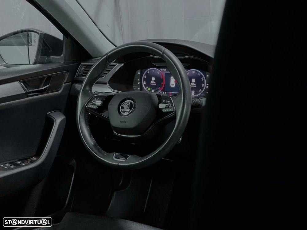 Skoda Superb Break 2.0 TDI Style DSG - 4