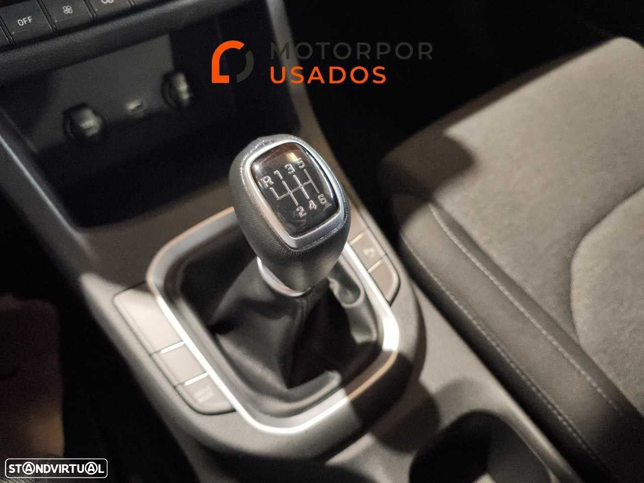 Hyundai i30 1.0 T-GDI 48V-Hybrid Connect & Go - 25