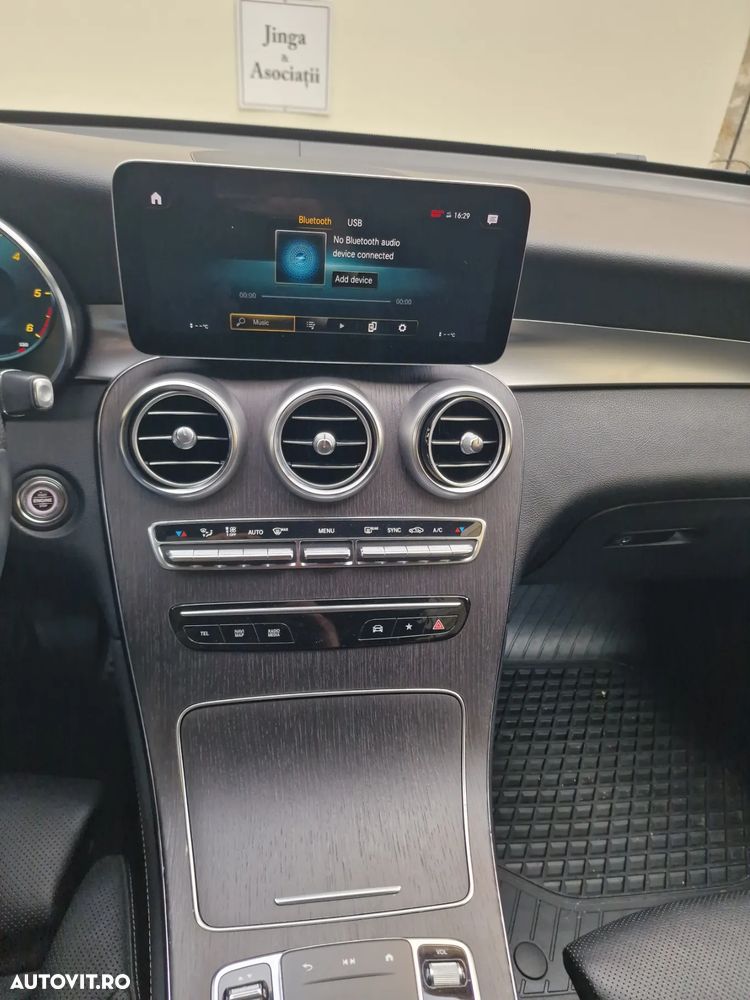 Mercedes-Benz GLC 220 d 4MATIC - 11