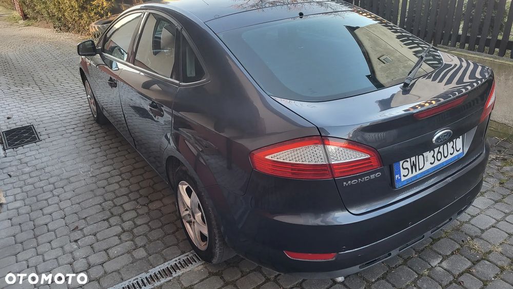 Ford Mondeo 2.0 Titanium - 22