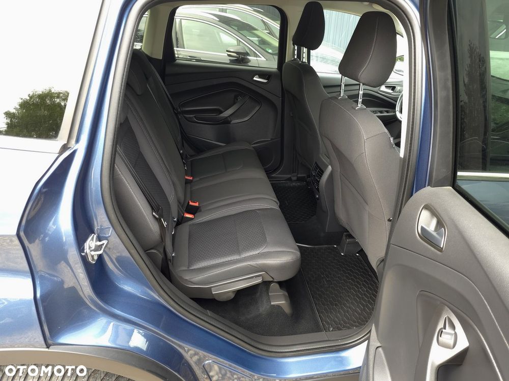 Ford Kuga 2.0 TDCi FWD Titanium - 9