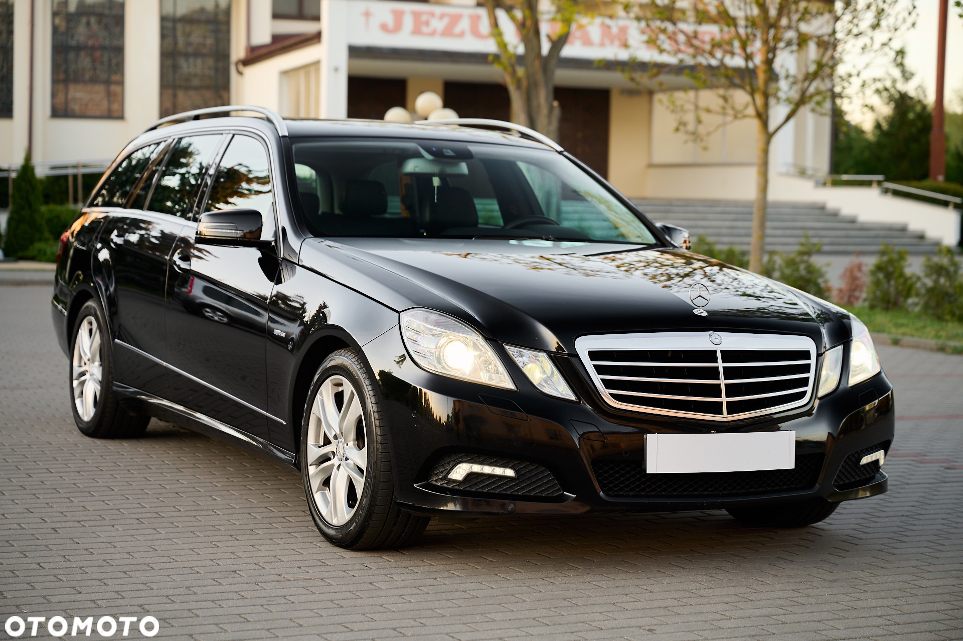 Mercedes-Benz Klasa E 200 BlueTEC 7G-TRONIC Avantgarde - 17