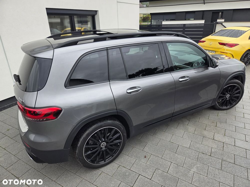 Mercedes-Benz GLB 250 4-Matic AMG Line 8G-DCT - 11
