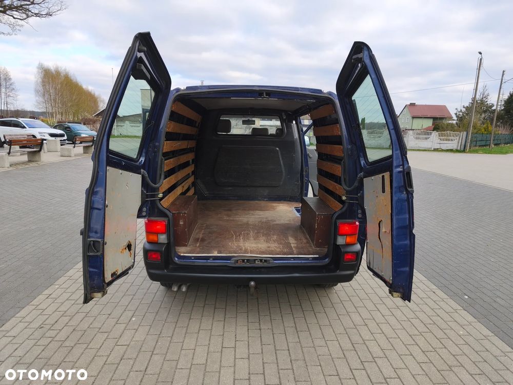 Volkswagen Transporter - 8