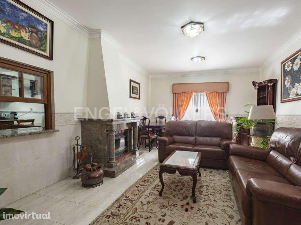 Moradia Isolada com Terreno em Odivelas - Grande imagem: 4/51