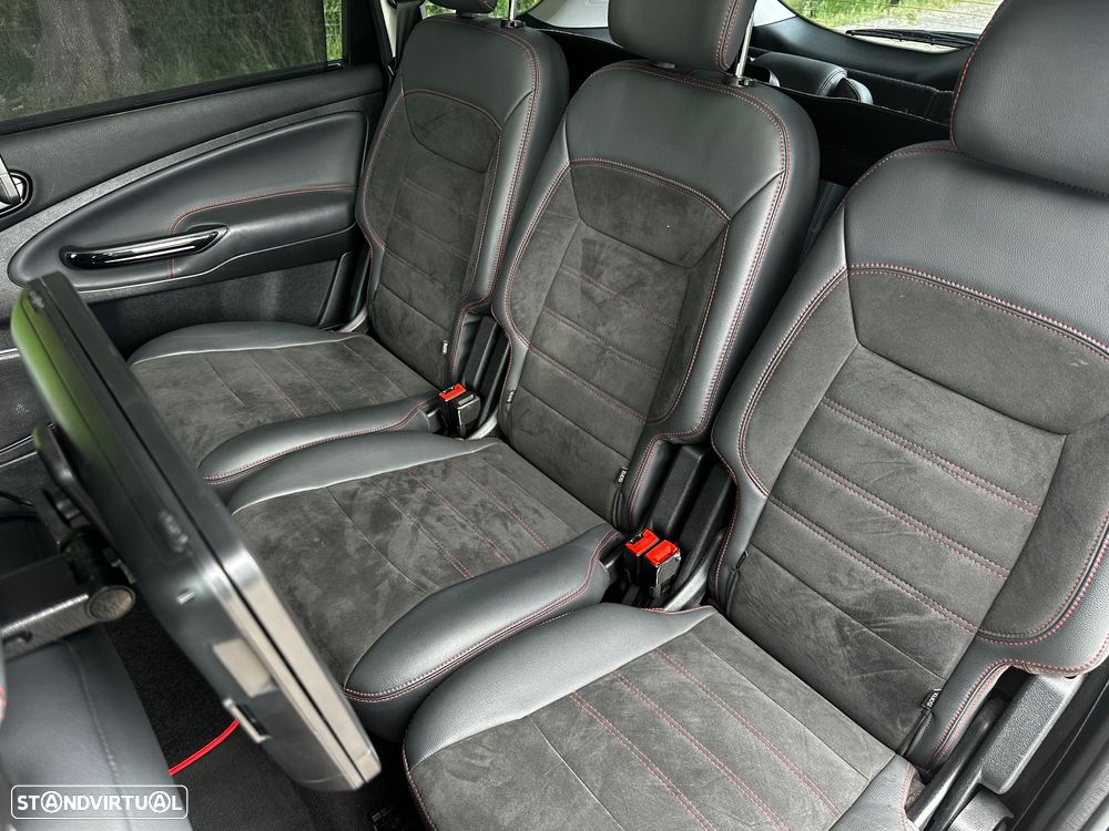 Ford S-Max 2.0 TDCi DPF Titanium - 33