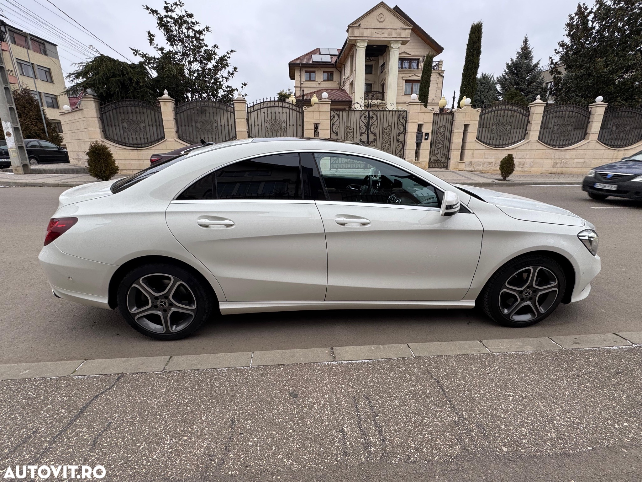 Mercedes-Benz CLA 200 d 4MATIC Aut. - 2