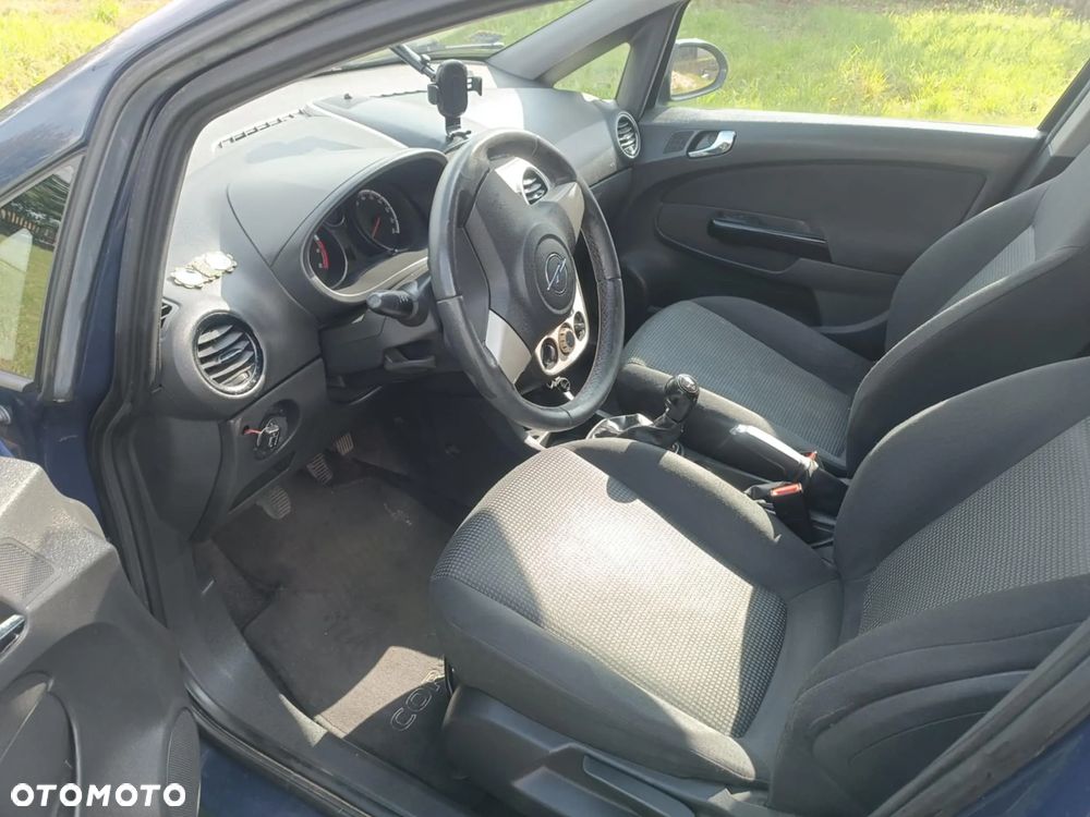 Opel Corsa - 13