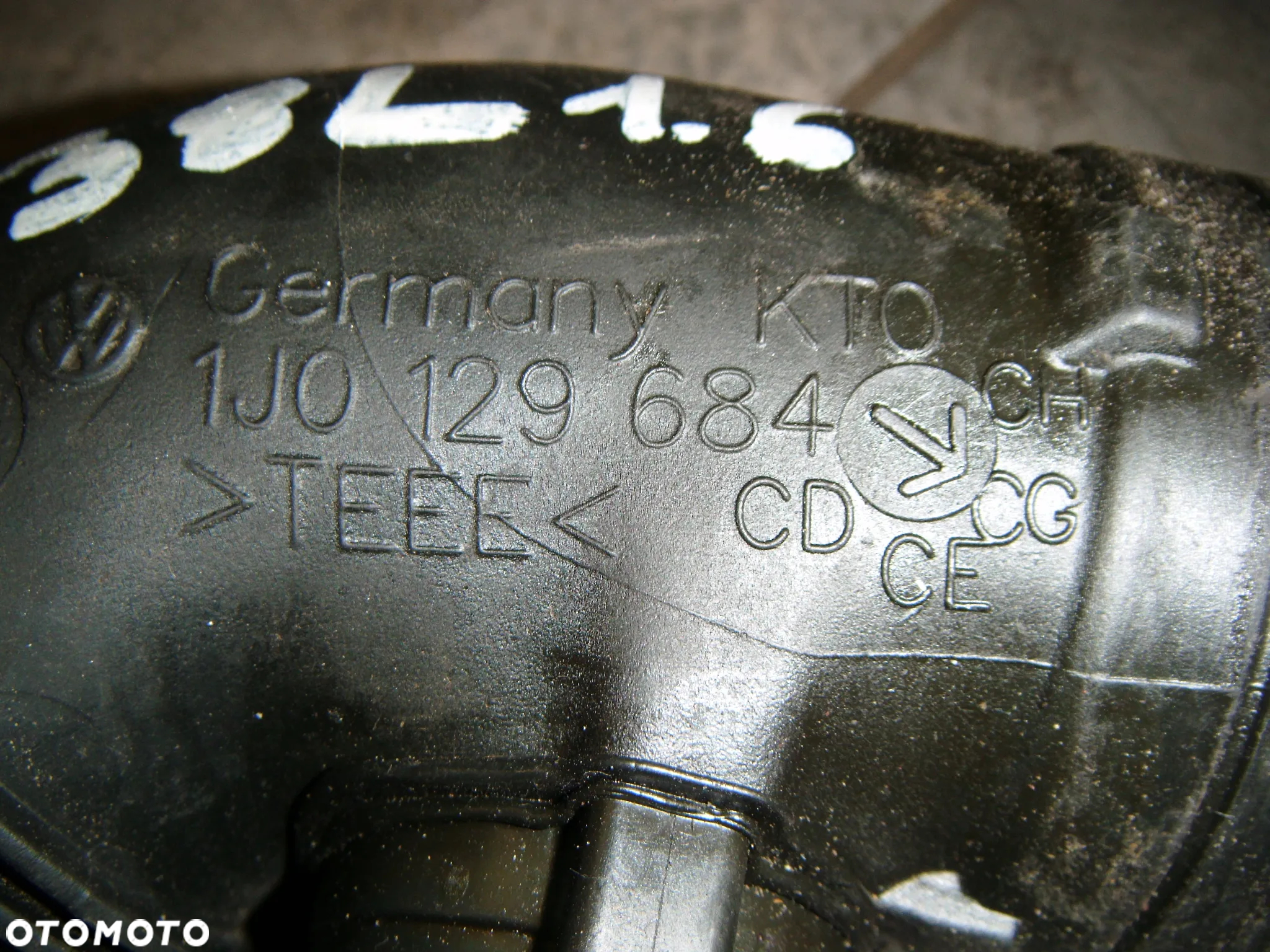 audi a3 8l 1.6 przewód- rura powietrza 1j0129684 - 2