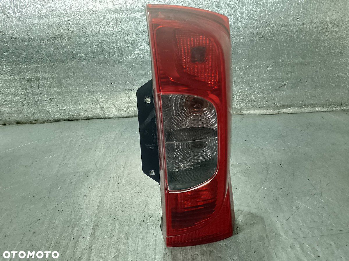 LAMPA TYLNA PRAWA FIAT FIORINO III 01353205080 - 1