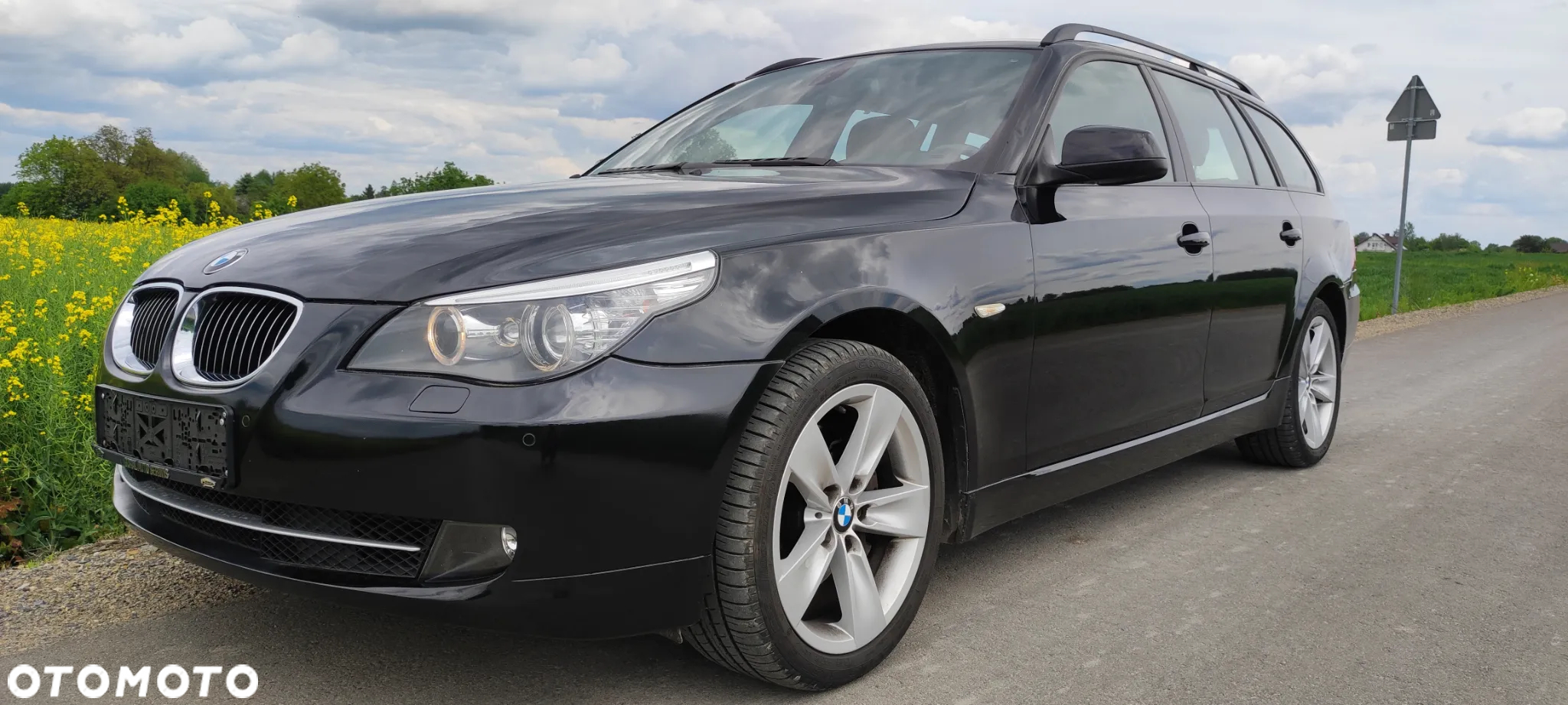 BMW Seria 5 525d xDrive Touring Edition Sport - 2