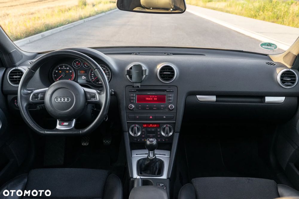 Audi A3 3-drzwiowe 1.8 TFSI S line Sportpaket - 25