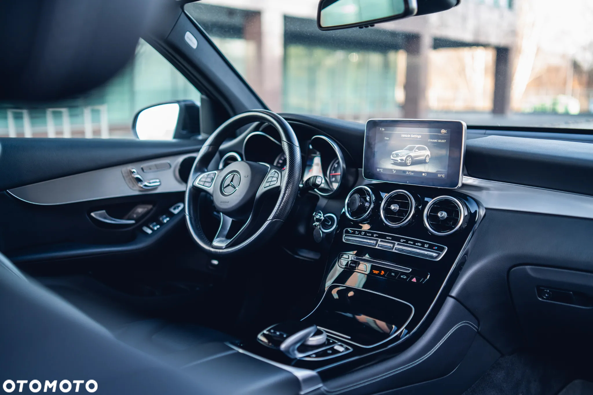 Mercedes-Benz GLC 300 4Matic 9G-TRONIC - 34