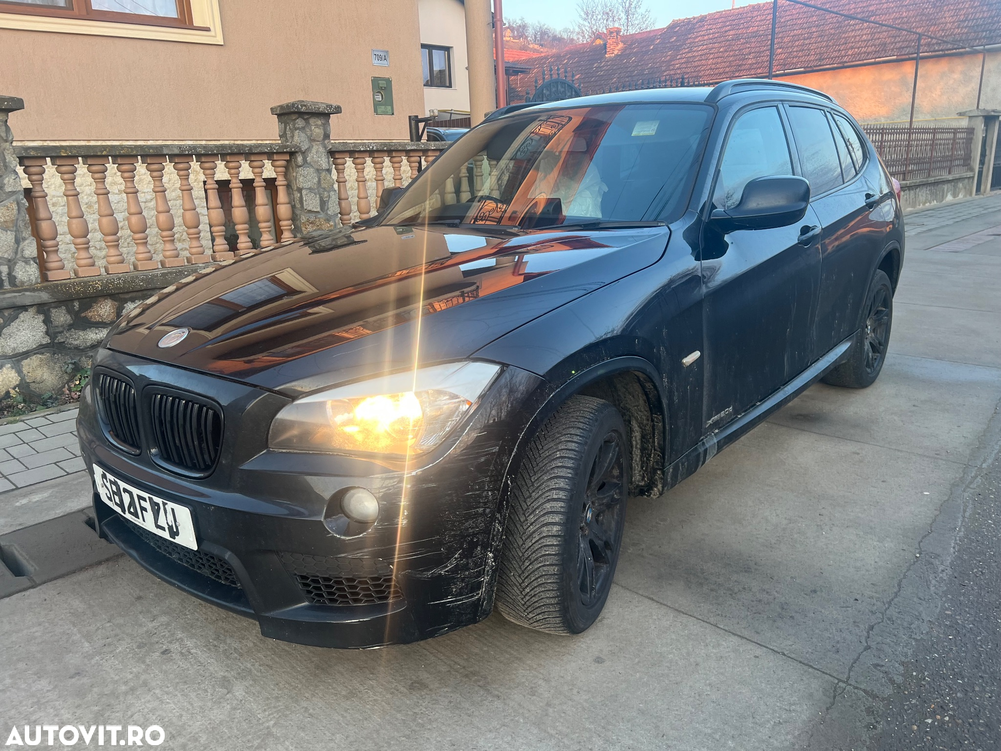 Dezmembrez BMW X1  e84 M pachet x drive  2.0 diesel  model 2012 - 2
