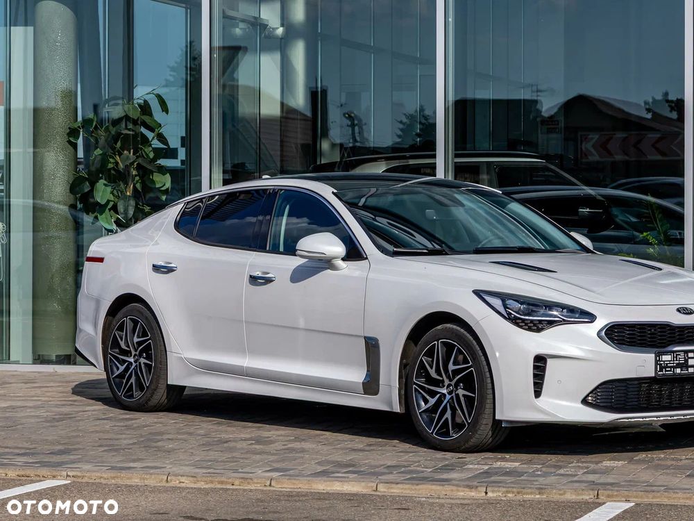 Kia Stinger 2.0 T-GDI GT Line - 8