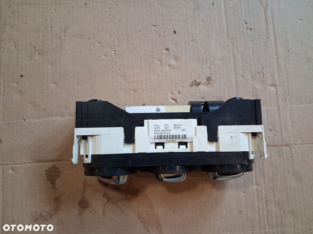 Panel nawiewu AUDI A1 8X   8X0820045A  OE - 2