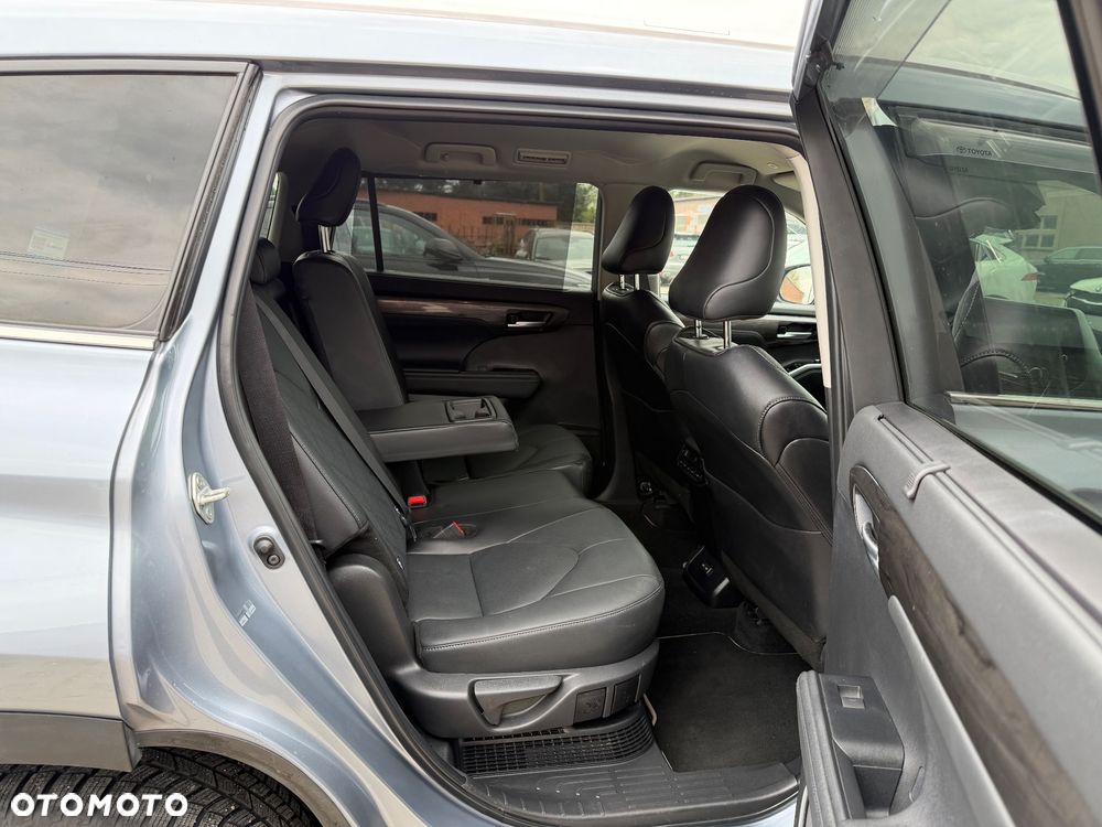 Toyota Highlander 2.5 Hybrid Business Edition - 26