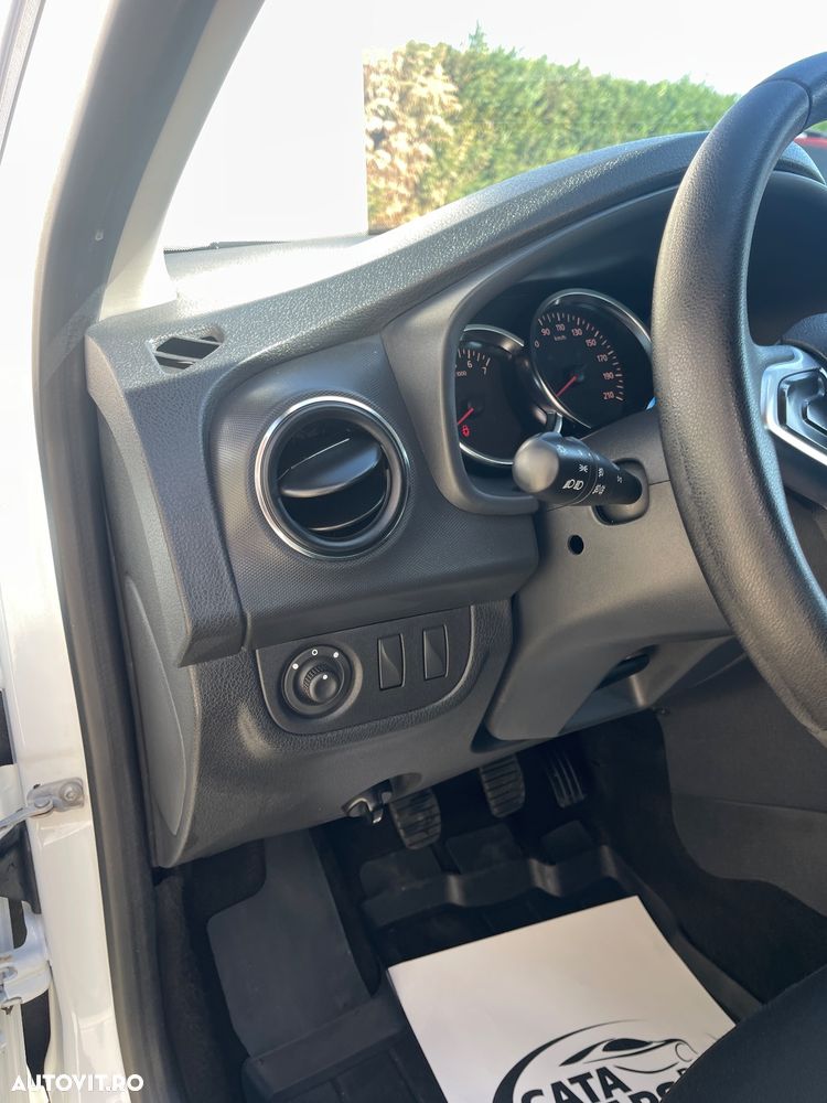 Dacia Logan - 30