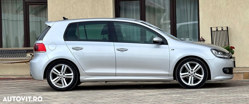 Volkswagen Golf 1.6 TDI DPF Exclusive - 25