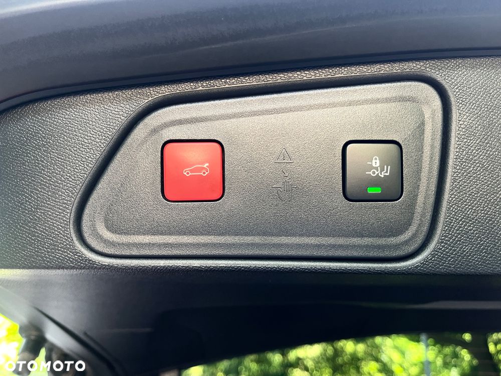 Peugeot 3008 1.6 PureTech Hybrid PHEV Allure Pack S&S EAT8 - 19