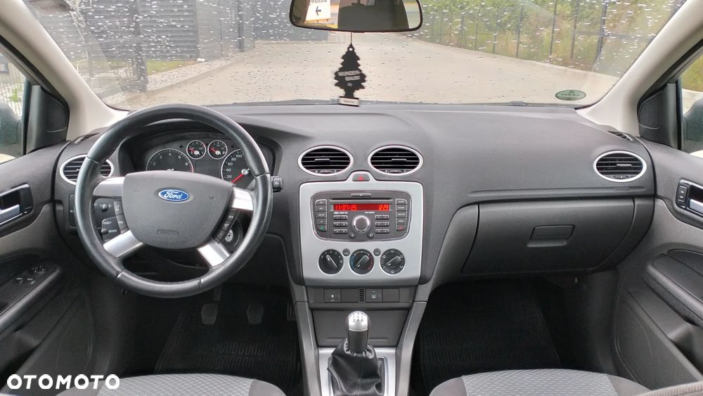 Ford Focus 1.6 Trend - 11