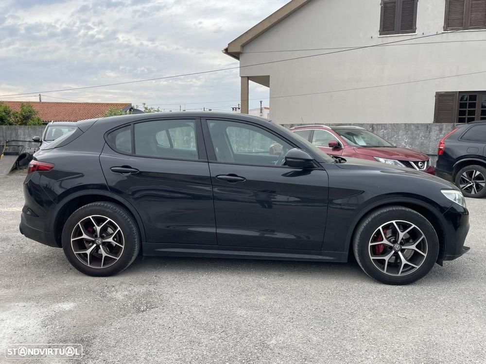 Alfa Romeo Stelvio 2.2 D Super AT8 - 5