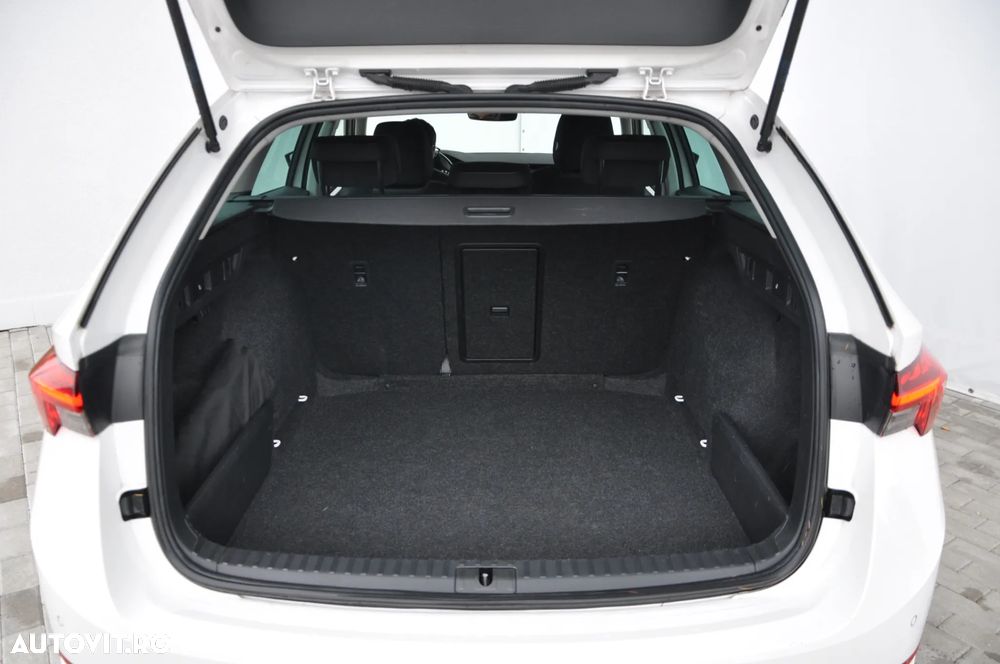 Skoda Octavia Combi 2.0 TDI (Green tec) DSG Style - 29