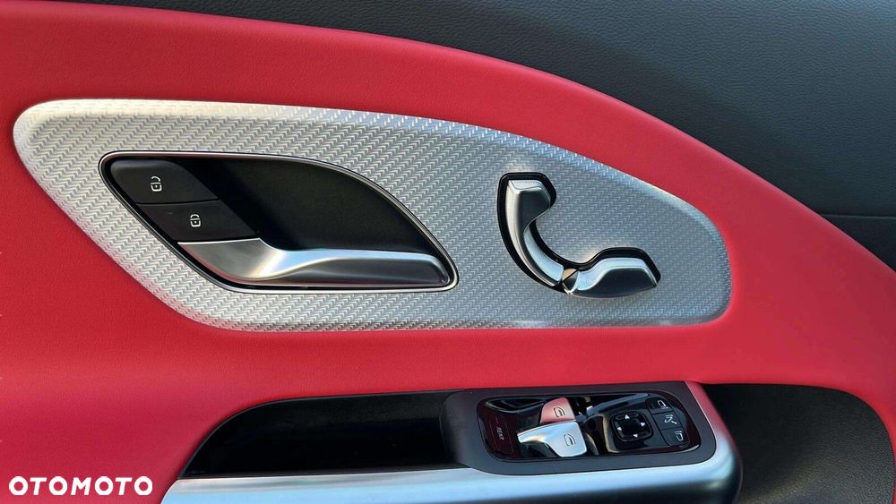 Mercedes-Benz CLA - 21