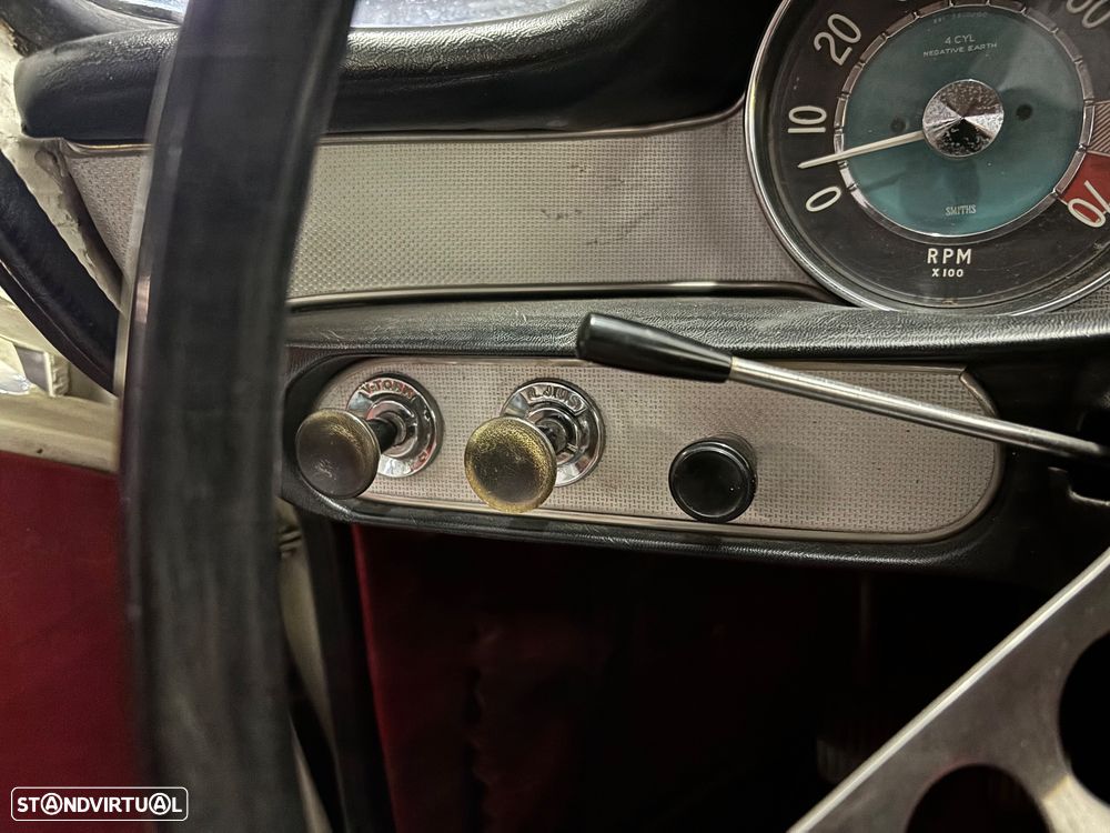 Volvo P1800 - 25