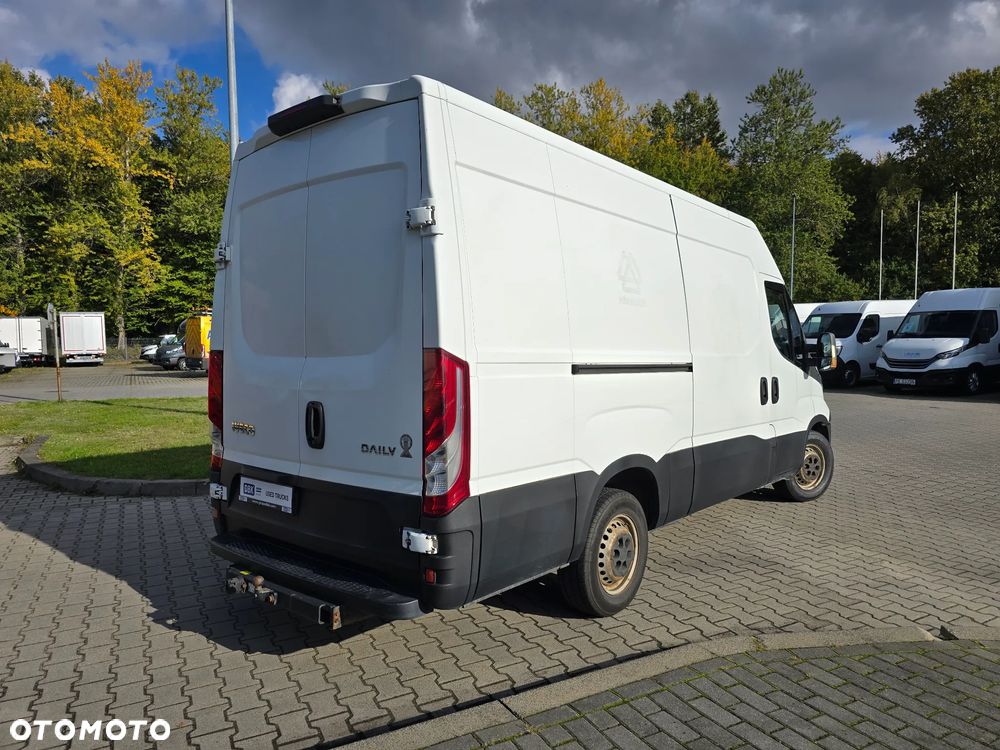 Iveco DAILY 35S15 Furgon L3H2 - 5