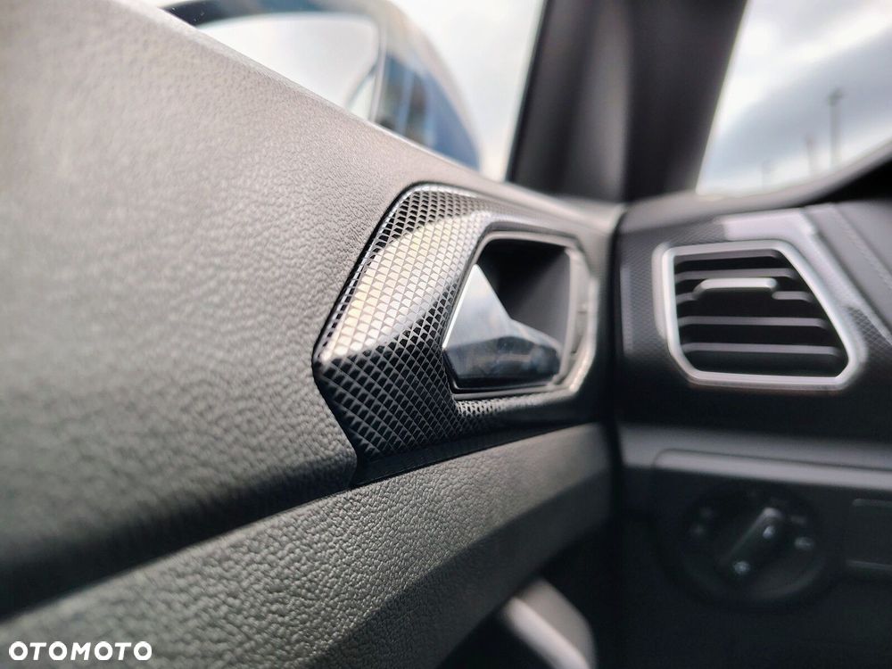 Volkswagen T-Cross - 22