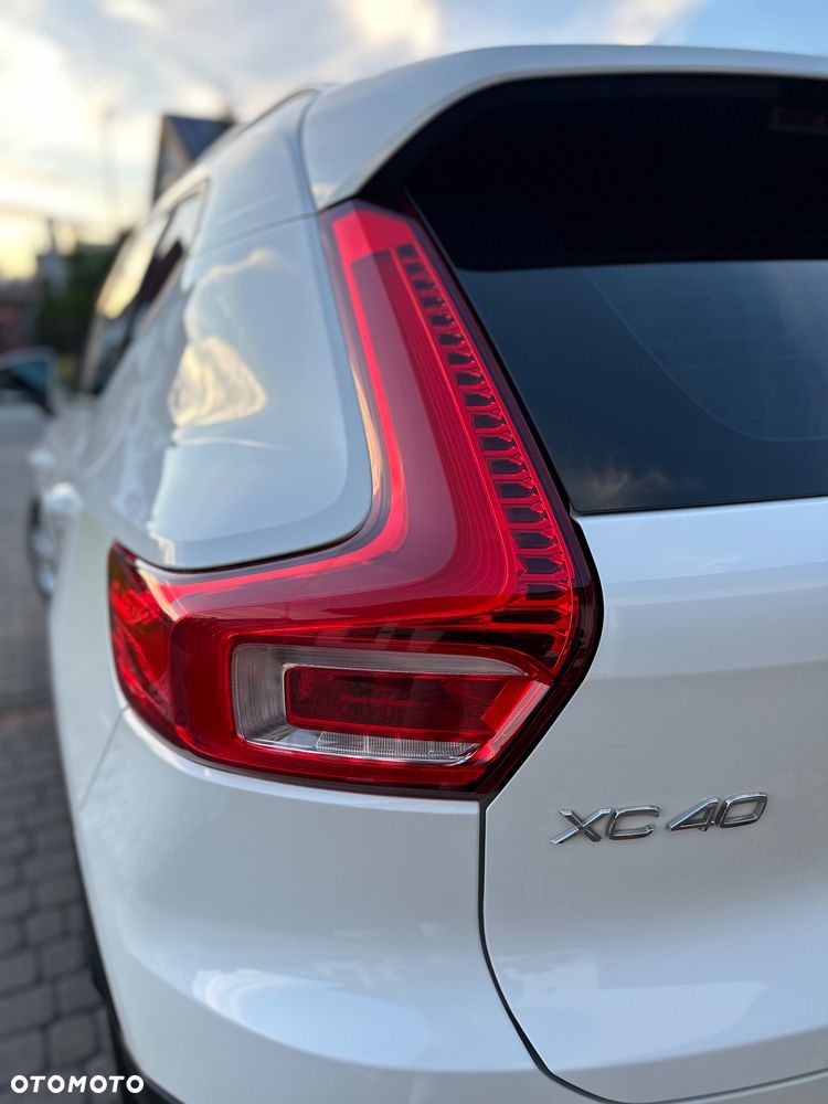 Volvo XC 40 T3 Geartronic Momentum - 9