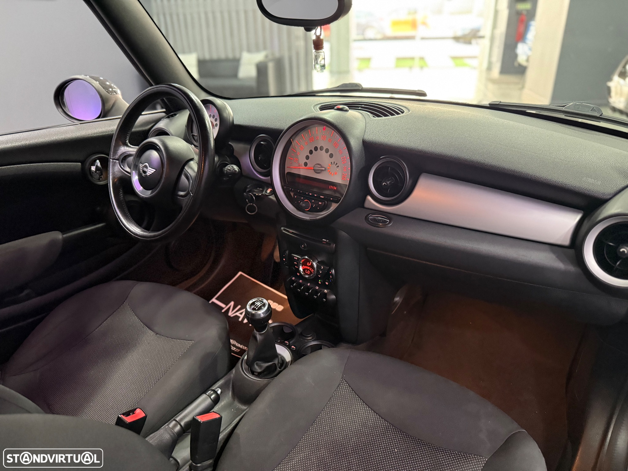 MINI 3 Portas Cooper D - 9