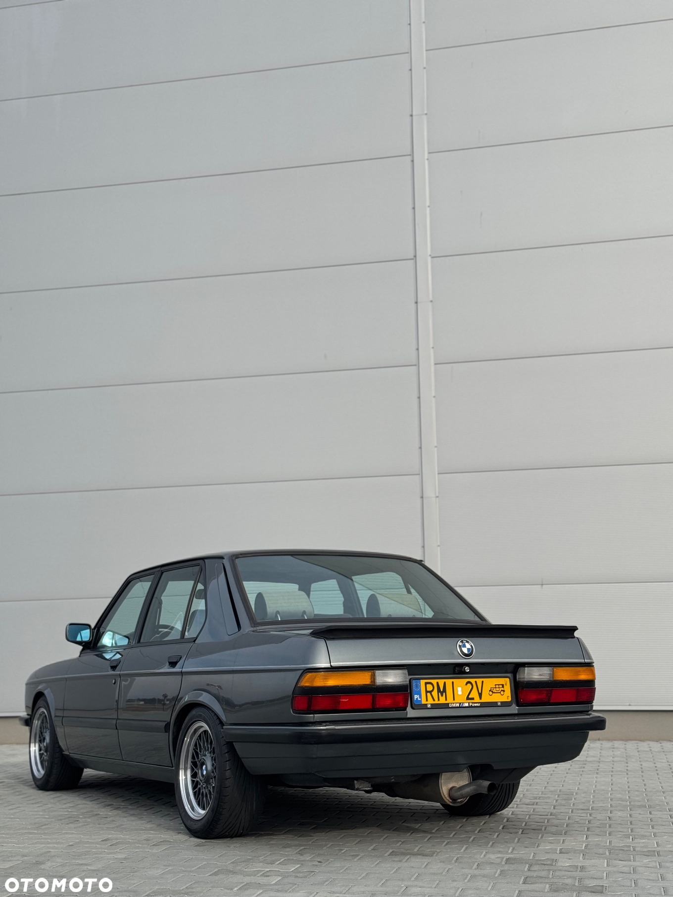 BMW Seria 5 520i - 8