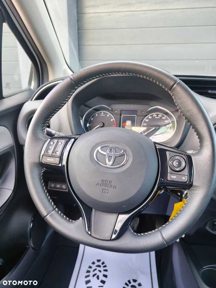 Toyota Yaris - 17