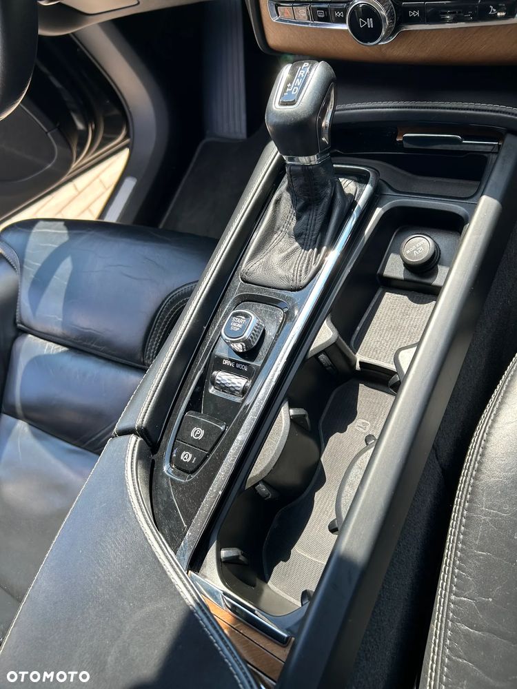 Volvo XC 90 D5 AWD Inscription 7os - 15