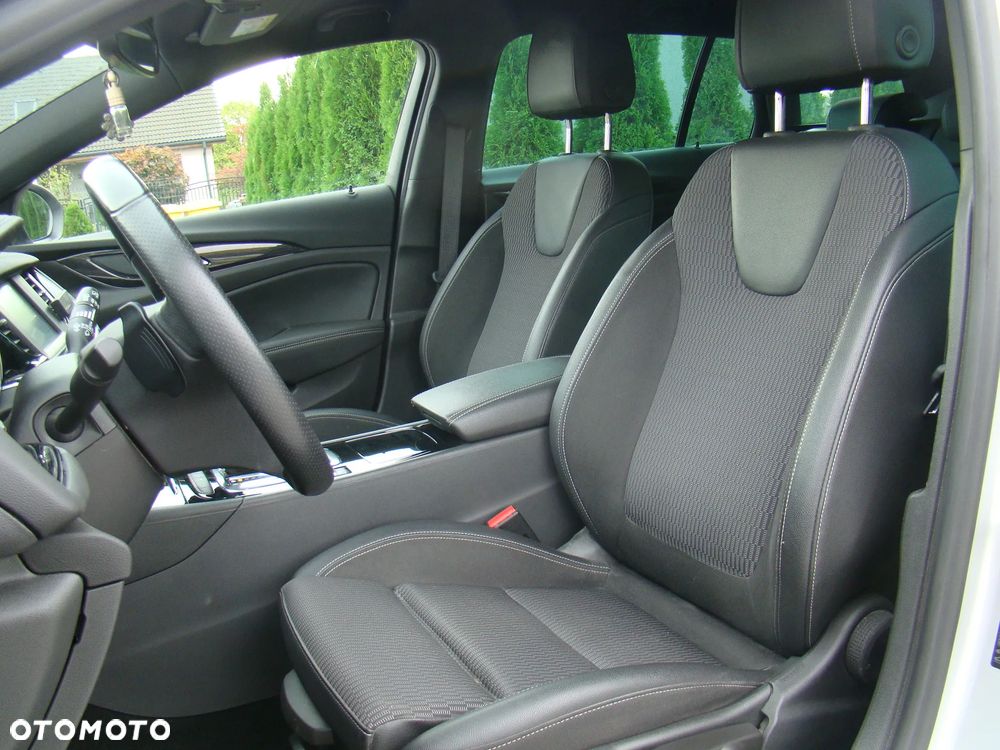 Opel Insignia 2.0 BiTurbo 4x4 Innovation - 21