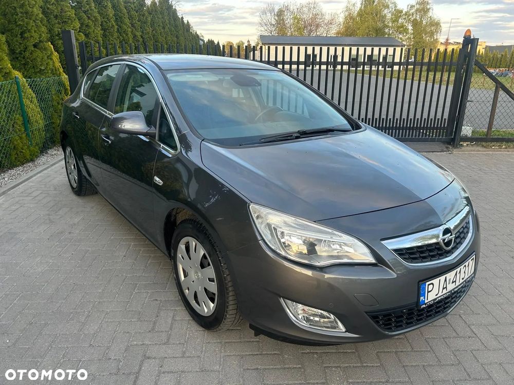 Opel Astra 1.6 Cosmo - 8