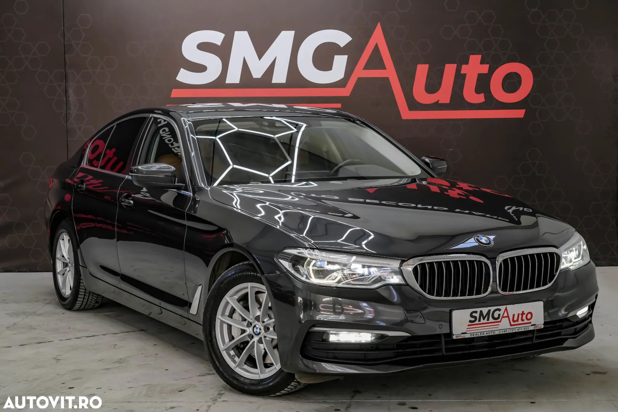 BMW Seria 5 530i xDrive Aut. Luxury Line - 1