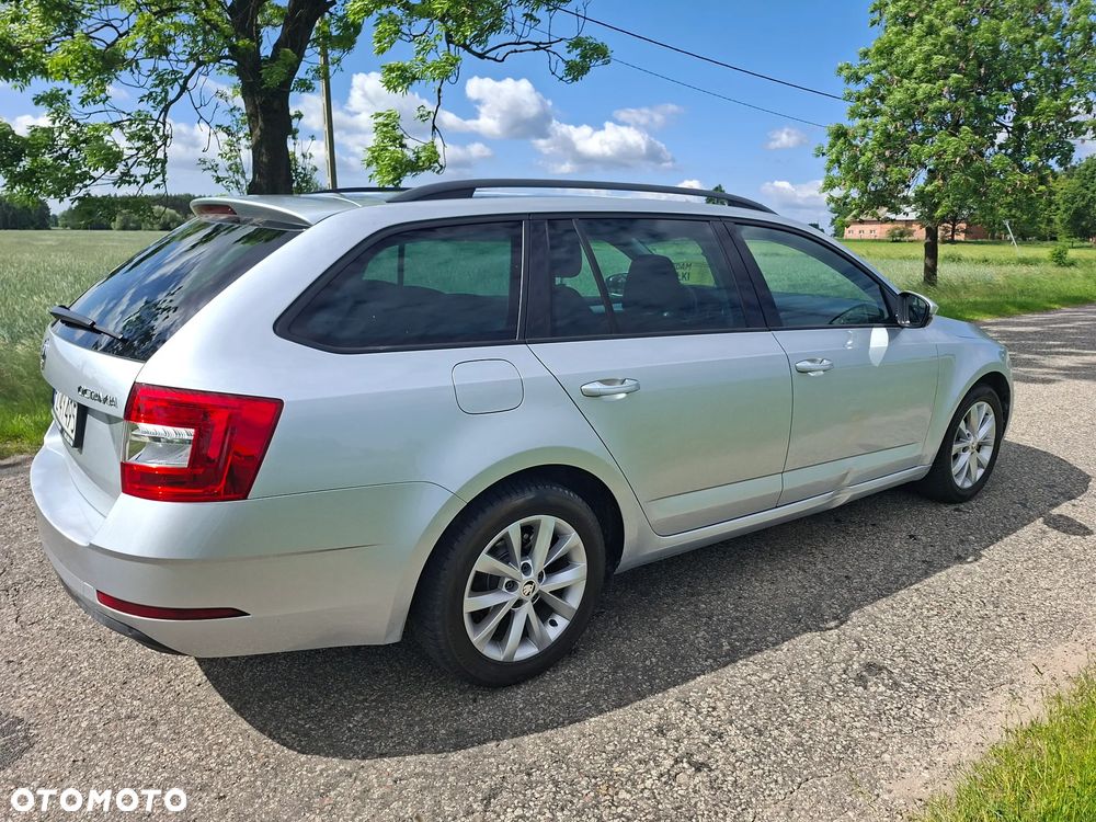 Skoda Octavia 1.6 TDI Ambition DSG - 5