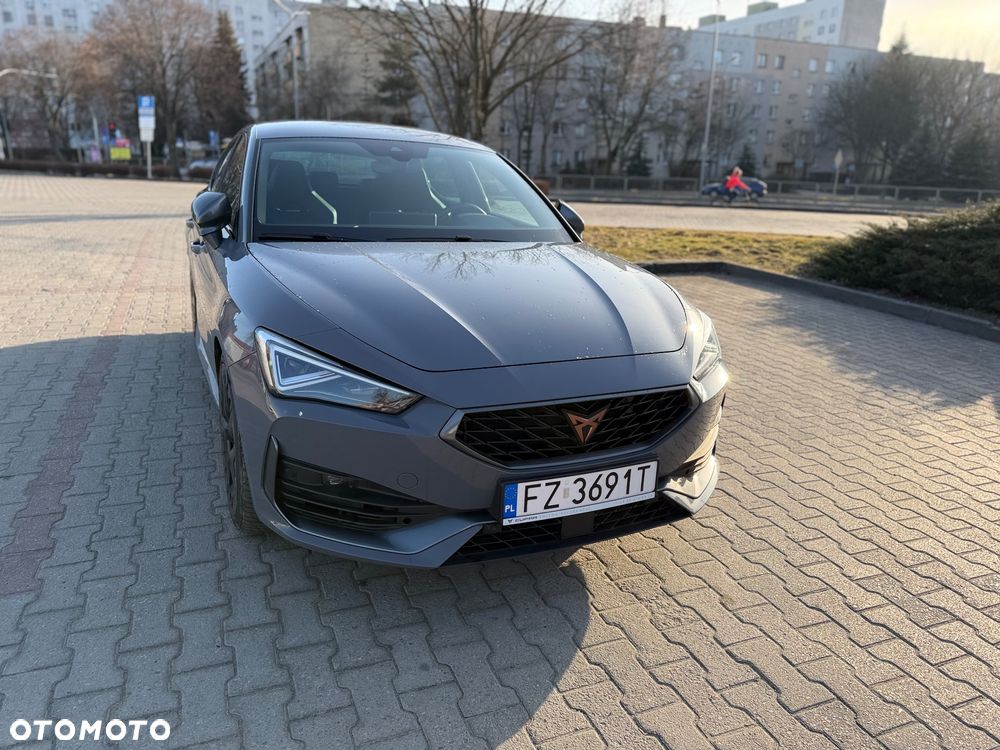 Cupra Leon 2.0 TSI VZ DSG - 4