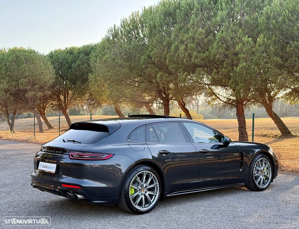 Porsche Panamera Sport Turismo 4 E-Hybrid - 6