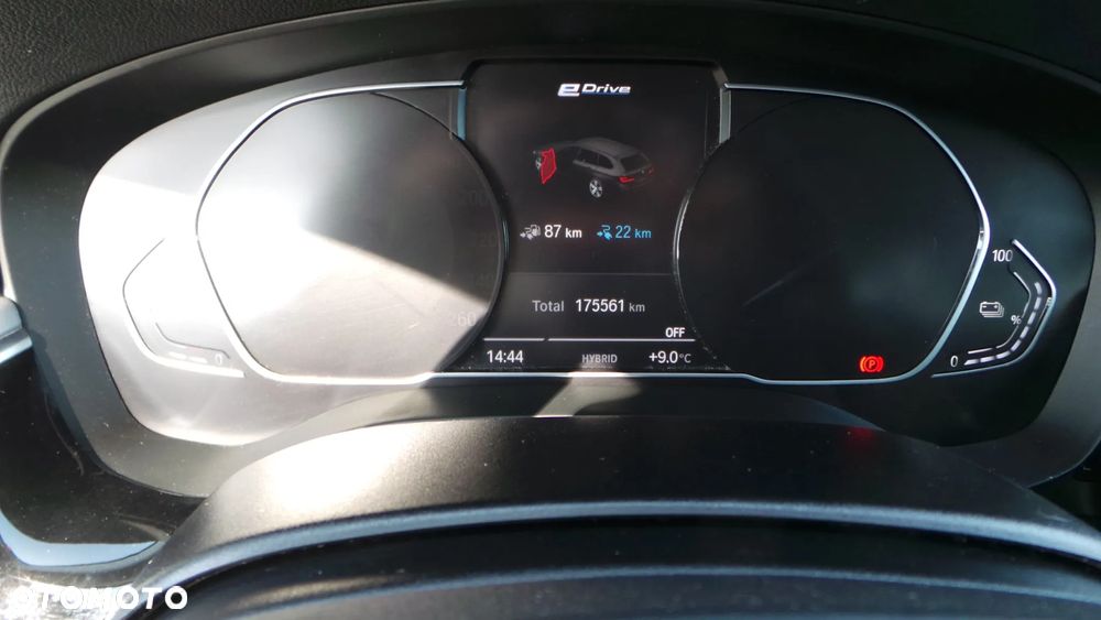 BMW Seria 5 530e Touring - 17