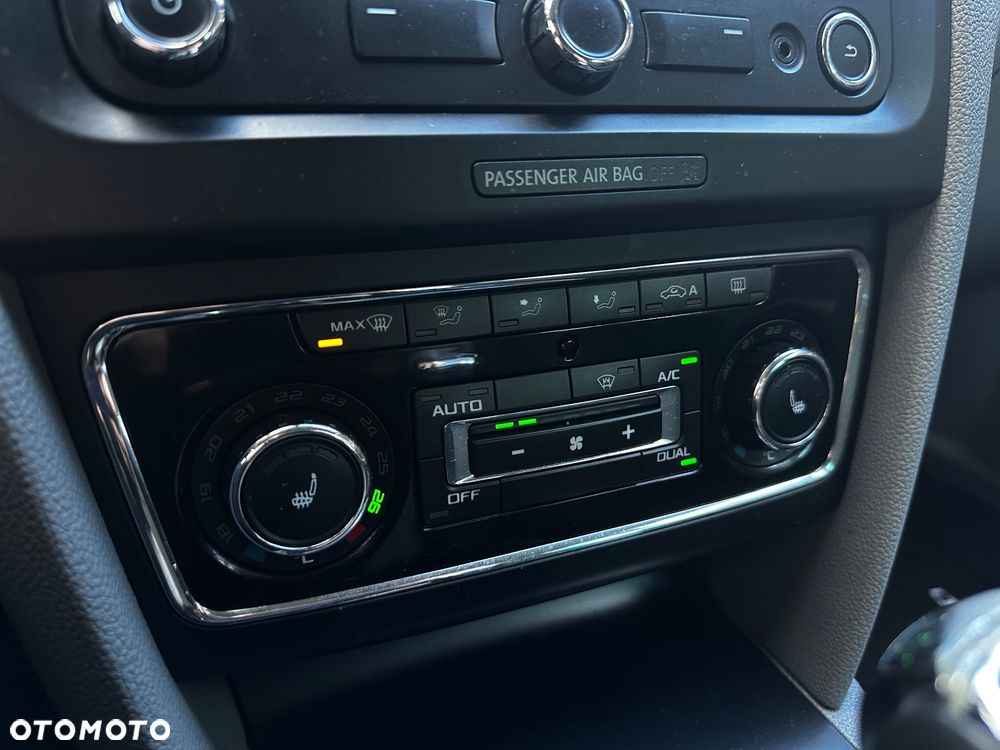 Skoda Superb 2.0 TDI Green tec DSG Elegance - 23